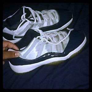 Jordan retro 11s